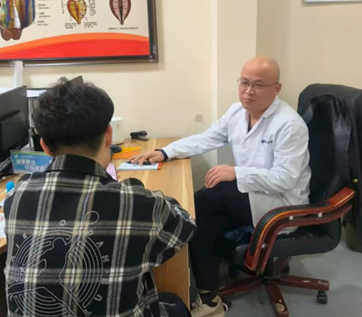 衢州市|男科医师高朋磊：守护男性健康，专业男科诊疗