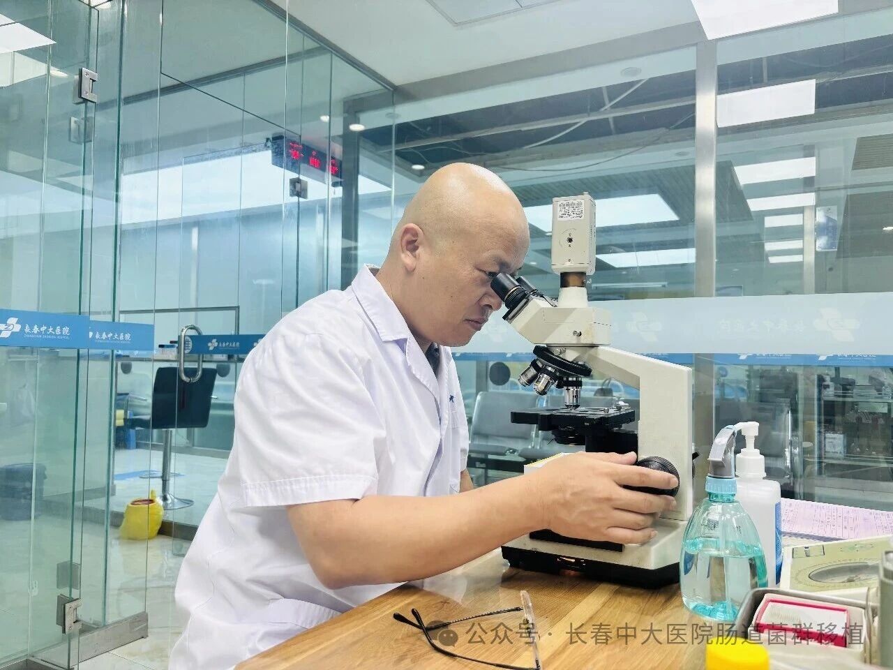 衢州市|高朋磊医师：左手男科临床，右手肠道菌群移植深入研究